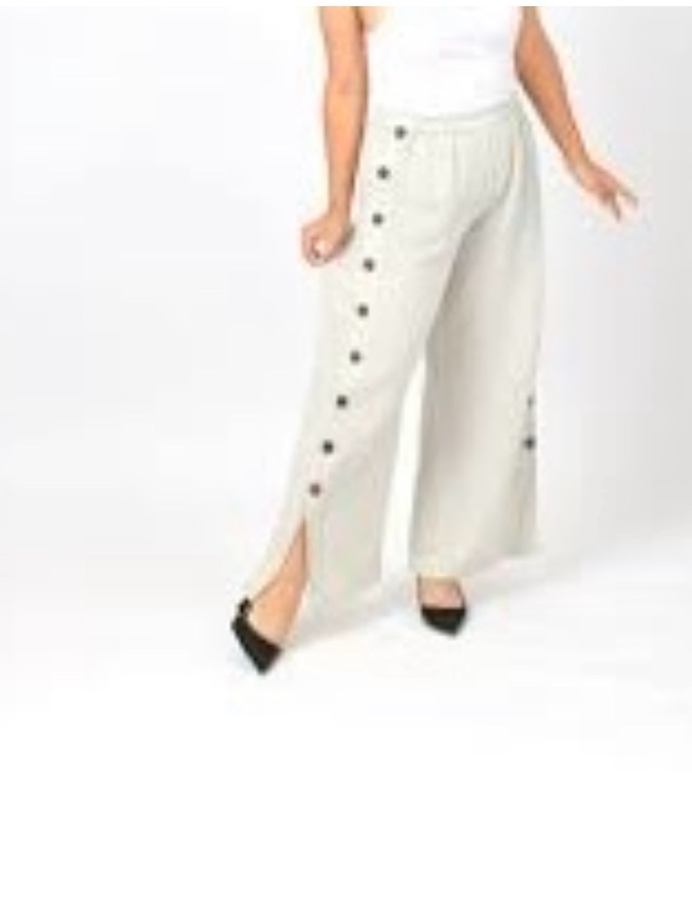 Appleseed’s White Button-Trim summer travel comfort Lounge Pants